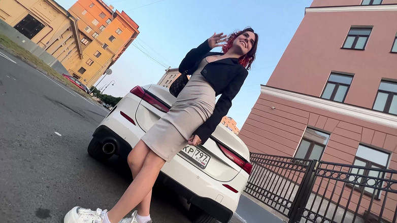 Darcy Dark: Blowjob While Driving