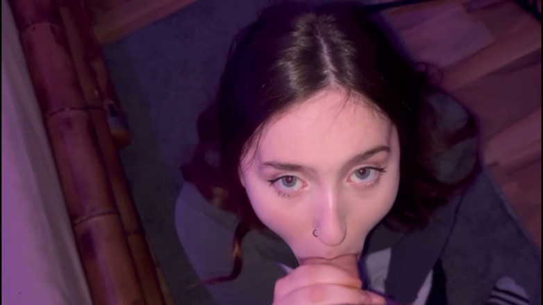 Joyliii: Joyliii Blows for the Cum