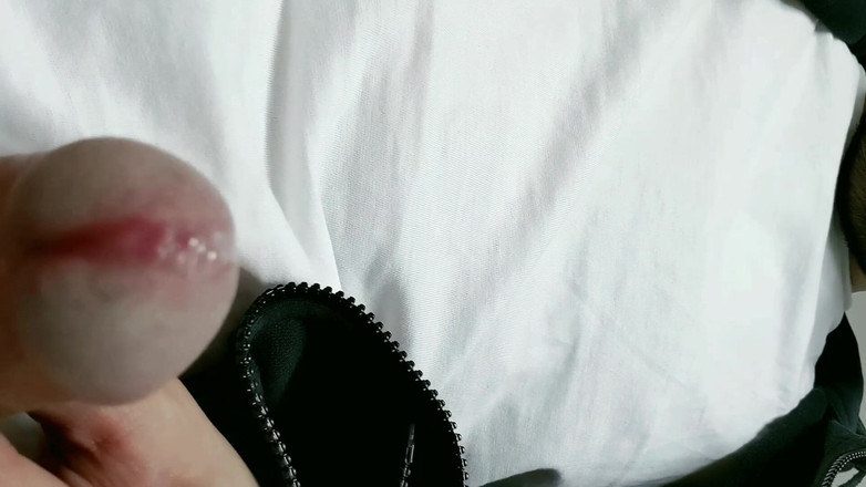 Kinkymah: Ponižující otroci s detailními záběry péra a zadku