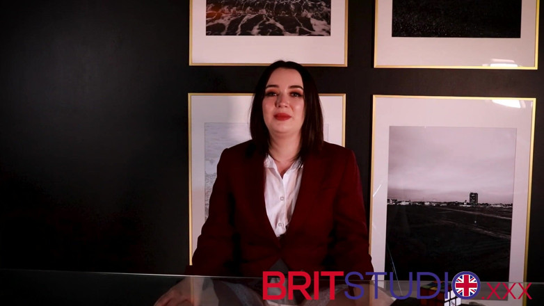 Brit Studio: nastolatka college loszka: pończochy i stopy JOI