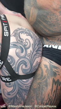 Leer, sigaren, Harleys met matte hoes en Cooper Ray