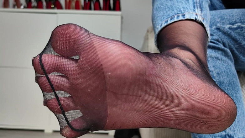 Goddess Lena: Stoking nilon, jeans dan bagal