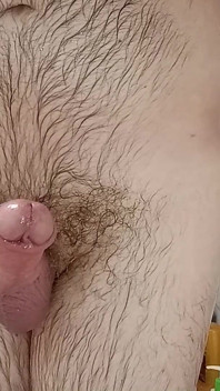 Hraní, honění, stříkání ve sprše celé video