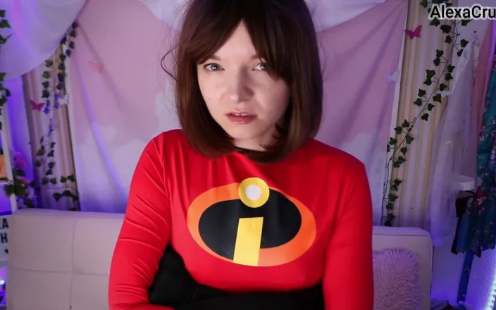 AlexaCrush: Paní Incredible Sucks syndrom POV výstřik na obličej a kouření