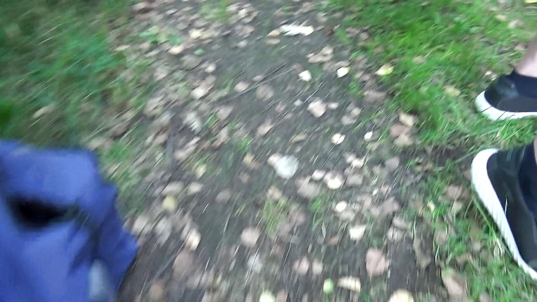 Cumdrinking Wife: Dogging cum slut used by 10+ guys at the lake