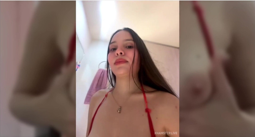 Amaiasonn: Sexy nua latina masturbação em público