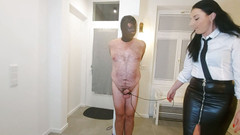 Lady Luciana Di Domizio: ザーメンカウントダウン