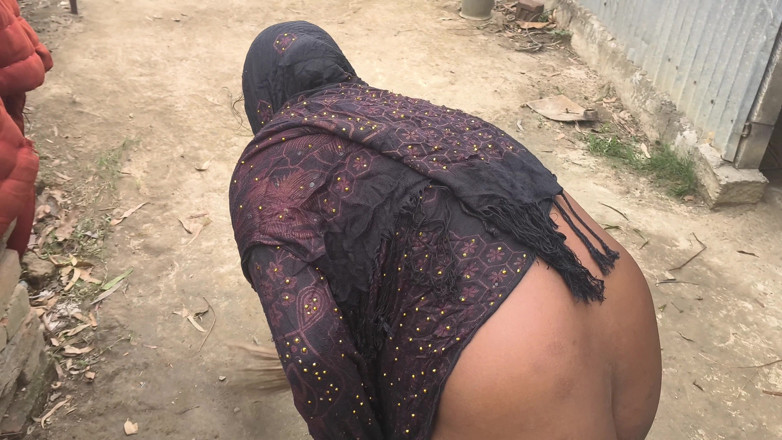 Sexyrani327: Desi bhabhi từ hàng xóm đã quét khỏa thân và đi và đụ
