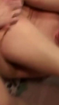 Trio hardcore avec fisting anal et plug anal