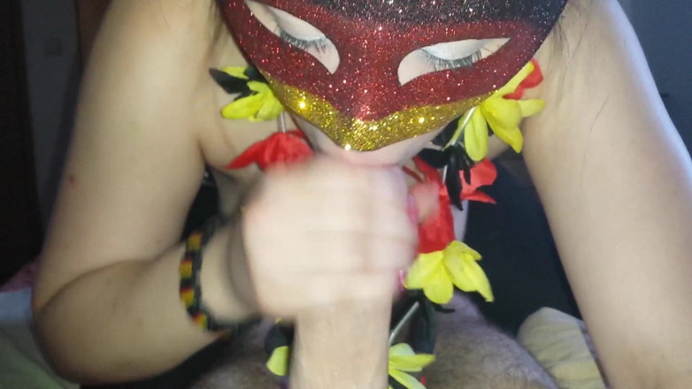 Caralia Deluxe: Kouření ptáka při sledování hry POV