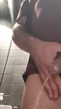 Desfrute de xixi todos os dias, a cada gota