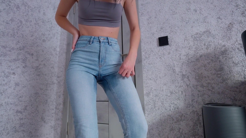 Solo Alice: Verzweiflung, pinkeln in jeans teil 1