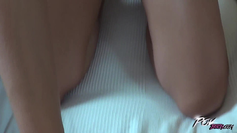 POV Bitch: A primeira foda da loira na câmera