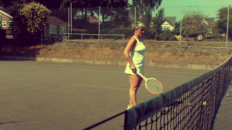 Kylie Britain Adventures: New balls please