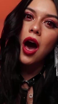 Baştan çıkarıcı iblis üvey anne: baştan çıkarma ve arzular