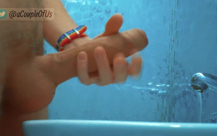 ACoupleOfGuys: Ho delle blueballs durante un appuntamento bollente. Enorme sborrata discreta...