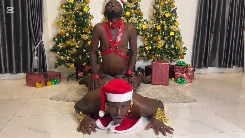 Porchey: दो बहुमुखी प्रतिभा वाली अपनी चूत को मोटे तौर पर चोदती हैं भाग 2