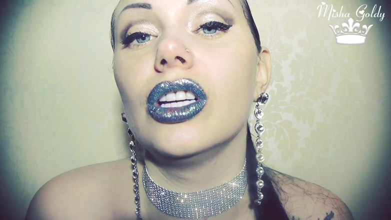 Goddess Misha Goldy: Синие блестящие губы нюхают и поклоняются