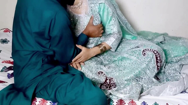 Rajput: Ny brud knytnäppa natt hård sex