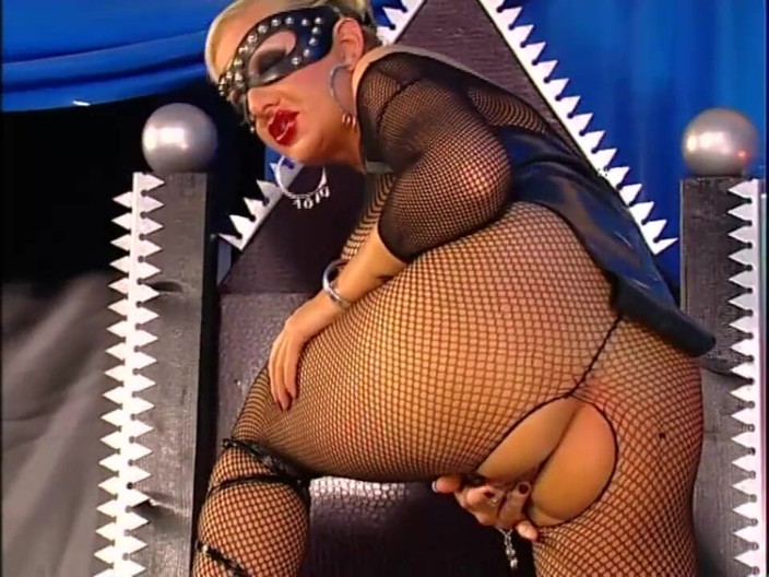 Absolute BDSM films - The original: Big boobs blonde and masked big dick latex fetish