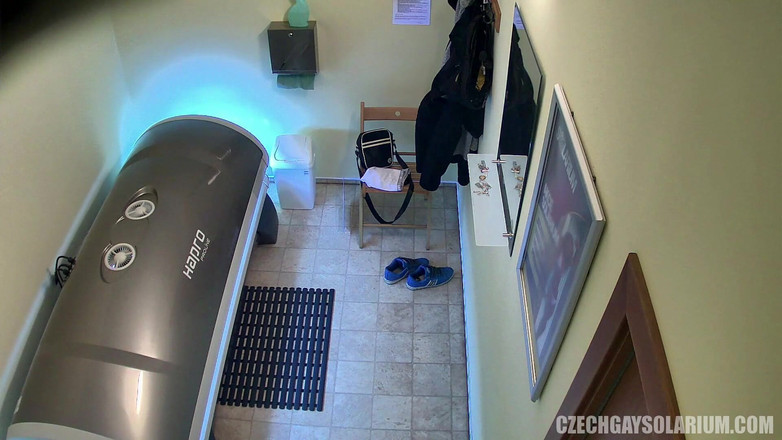 Czech Gay Solarium: Tcheco gay solarium 38 rasgando gêmeos show privado