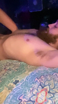 Spermaslet milf wordt dubbel geneukt