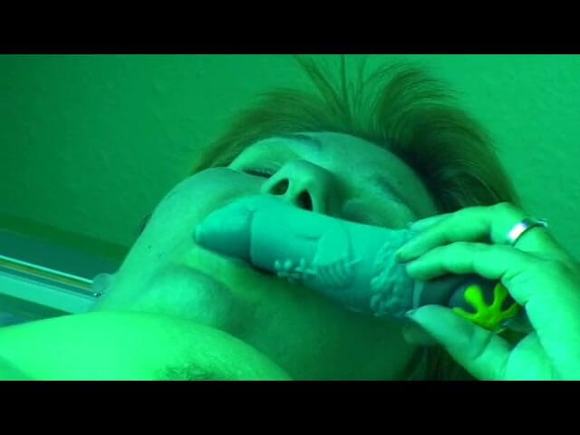 Anna Devot: Video solárium