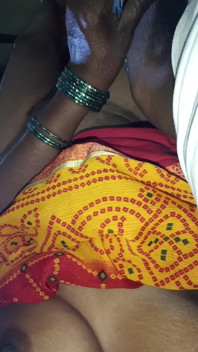 Istri asal marathi ngocok kontol