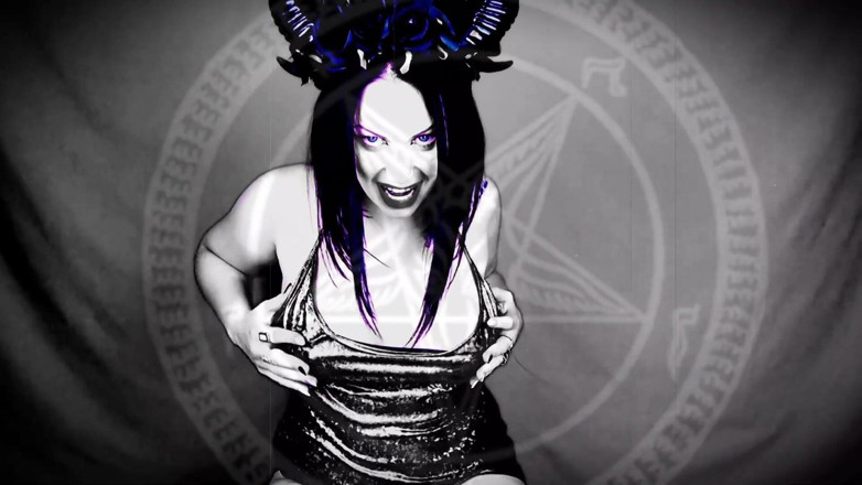 Goddess Misha Goldy: 恶魔药将惩罚你的欲望，让你永远地狱奴隶！