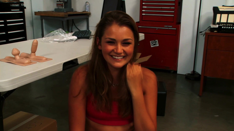 FapFlare: Allie Haze je po jízdě na Sybian ošukaná a tvrdě...