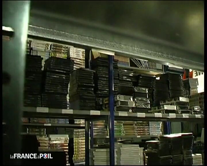 French Family Secrets: Sekreterare.