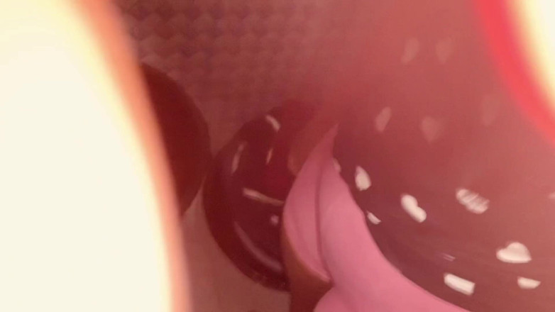 Arramia: Filipina pertama kali berkongkek dengan abang tirinya