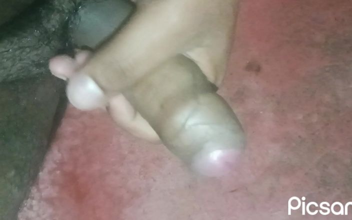 Indianboy4545: Pria India handjob muncrat bermain kontol besar India