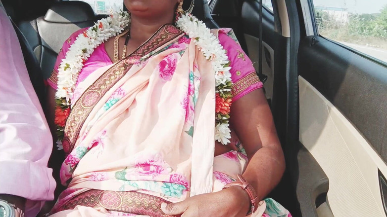 Telugu honey lips: Hedvábná tetička sex v autě, Telugské špinavé řeči, epizoda -1, část - 3, sexy saree Telugská...