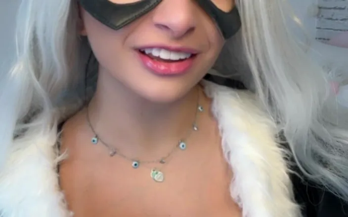 Emanuelly Raquel: Black Cat Cosplay Boobs Teasing