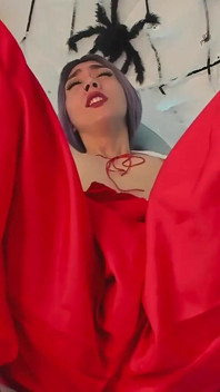 Puv cosplay kikio büyük yarağını emiyor