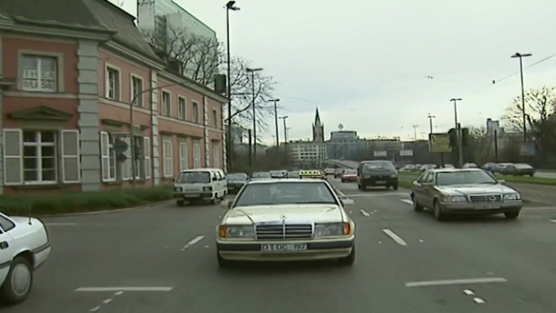 Vintage Climax: Heißes teen von ihrer stiefmutter für heißen dreier unterbrochen