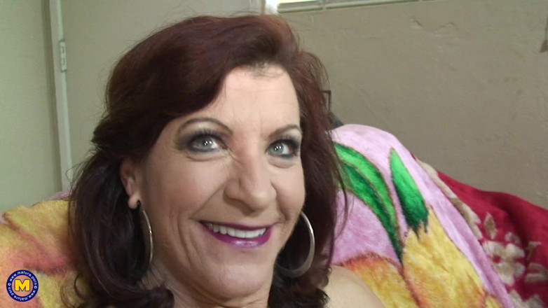 Mature NL: Mature Amateur Interracial