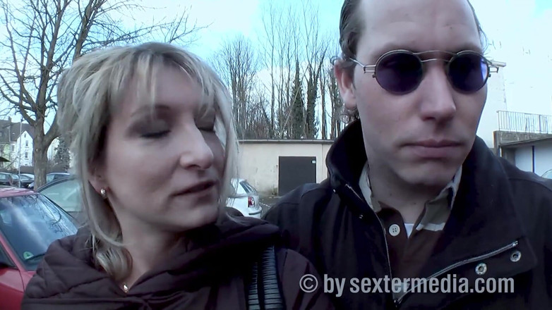 Sextermedia by Pete: Blonde Housewife with Willing Cunt