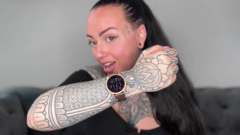 Miss Valentina: Guarda fetish joI