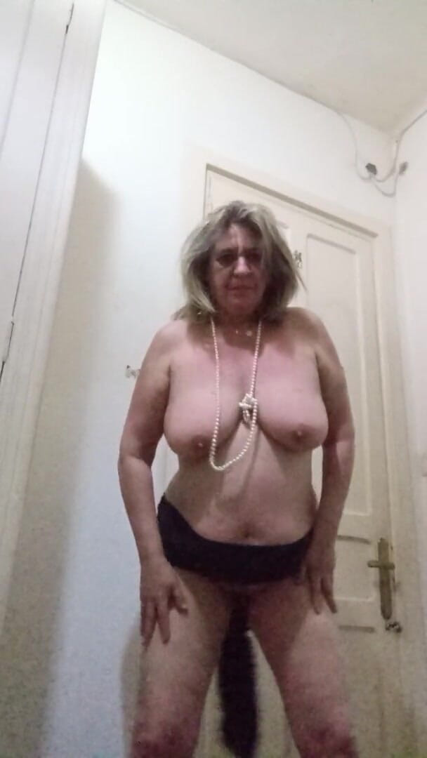 Susanmature: špinavé pohyby pro špinavé lidi