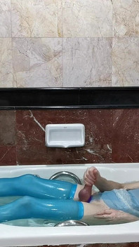 Erotyka i naturalizm w hotelu w Bangkoku lub wieczór po randce, odcinek