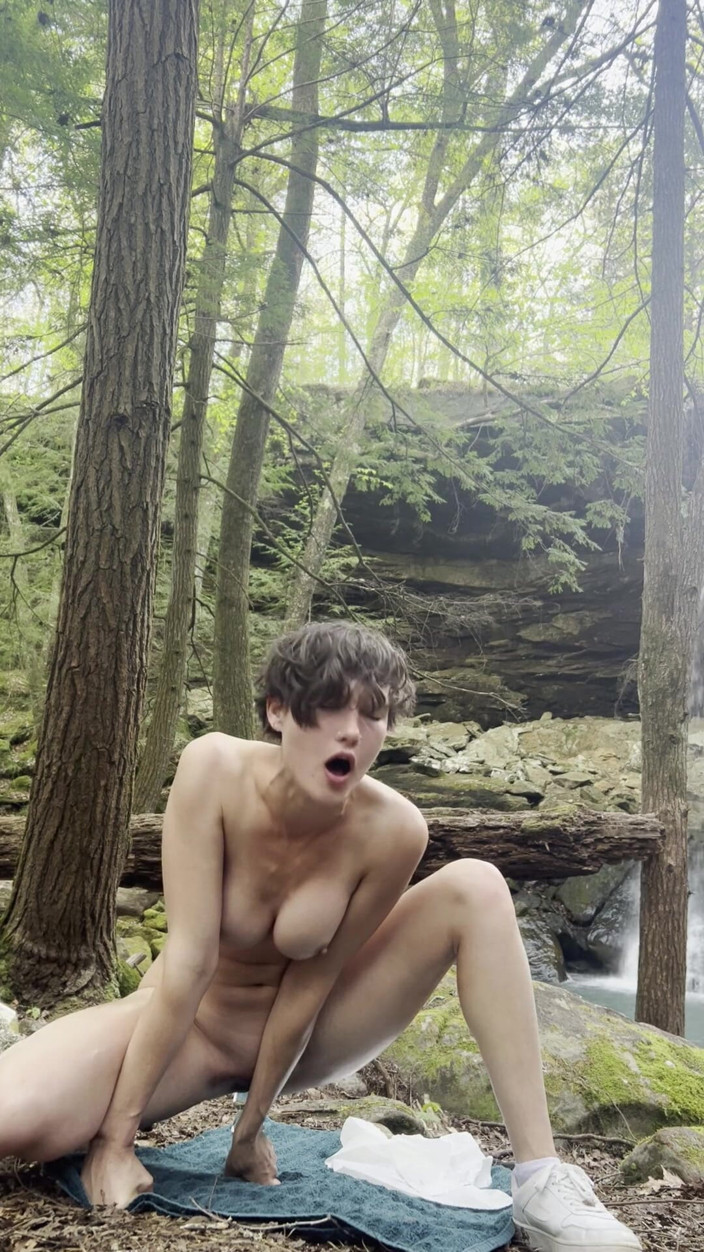 AhanuReed: Solo Anal Outside