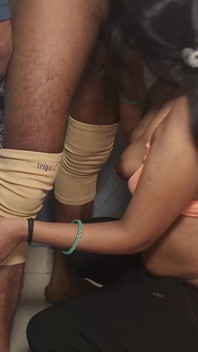 Romance con madrastra amiga del pueblo, sexo en audio hindi