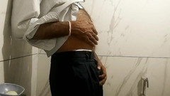 Meplayvid: Slow Motion Mastrubation i badrummet