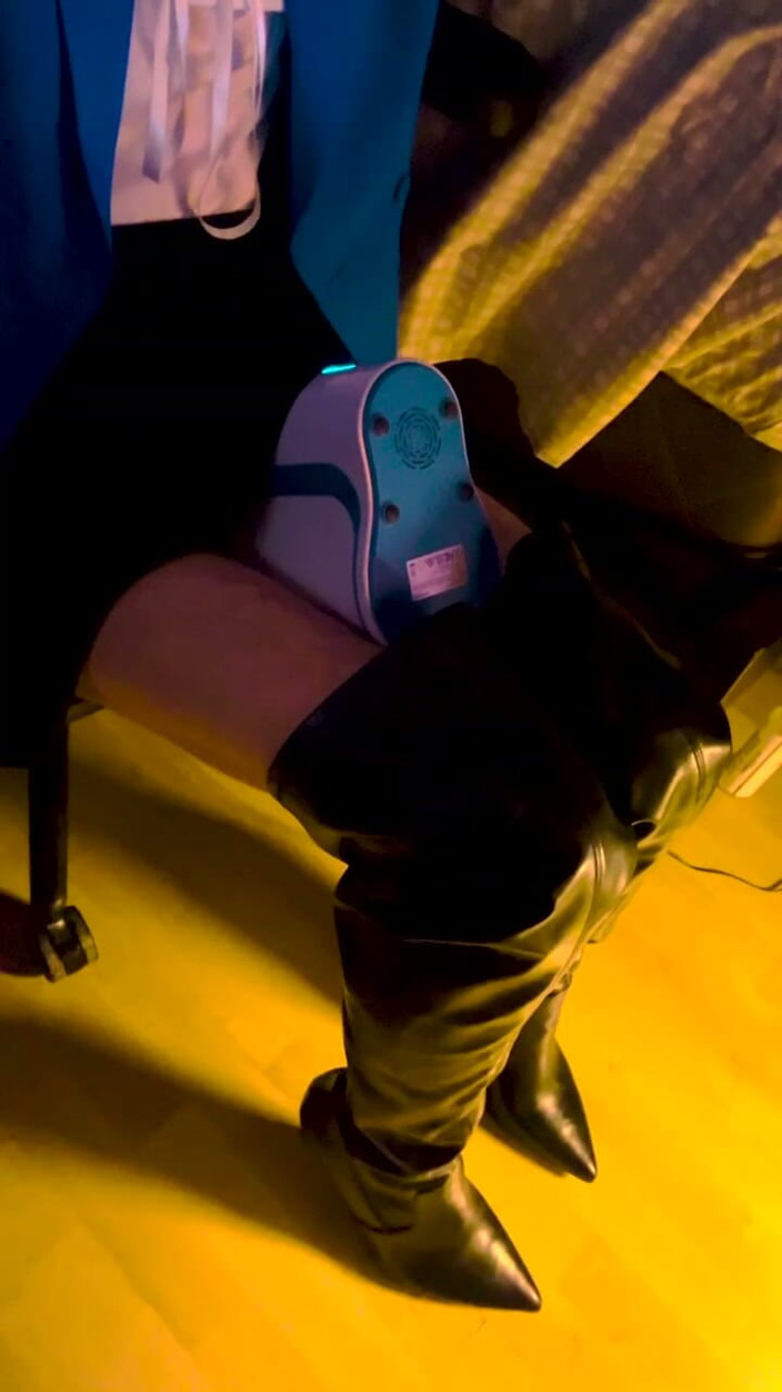 OverTheKneeLover: Overthekneelover Intense Solo Male Masturbation with Hot Leather Boots