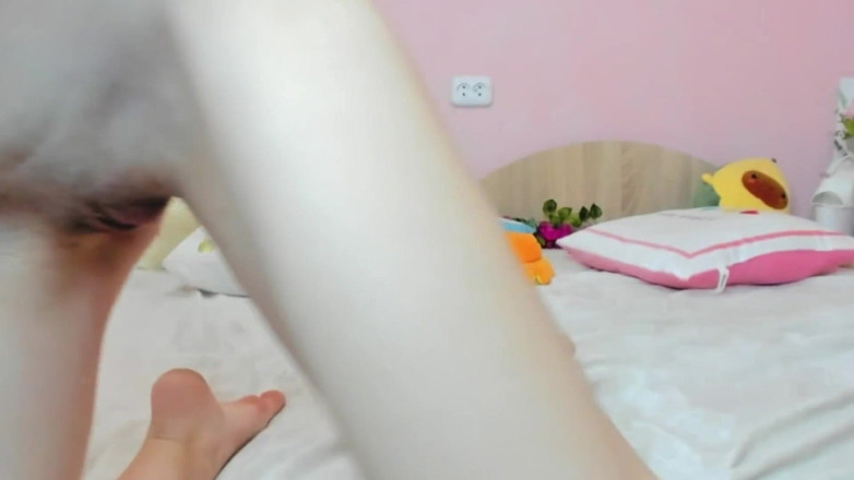 Skinny_lady69: 스트립과 내 보지를 열어