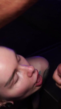 28 Výstřiky na 30 děvkách!! 1 hodina děvky Casanova s faciálem (sv. 2)