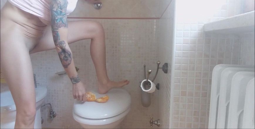 savannahamatoriale: Un beau pipi... sur Orange ! Je dois être folle ou perverse