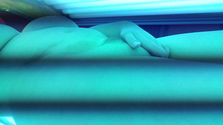 Annabelle Rogers: Một số giường thuộc da nghịch ngợm vui vẻ!